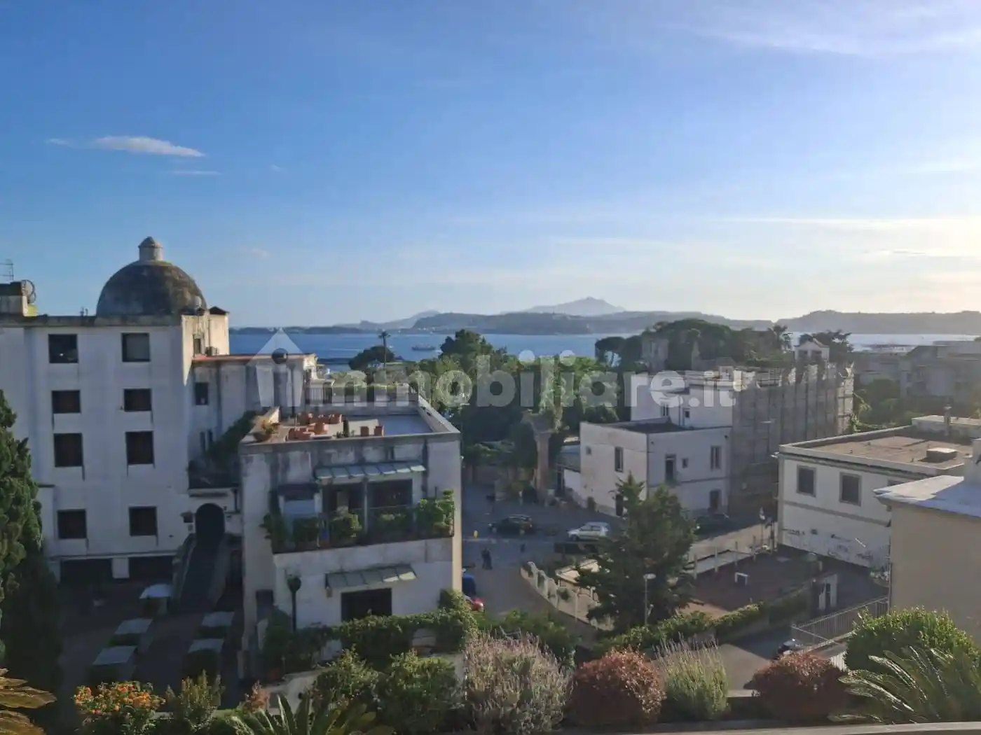 Appartamento in vendita a Pozzuoli