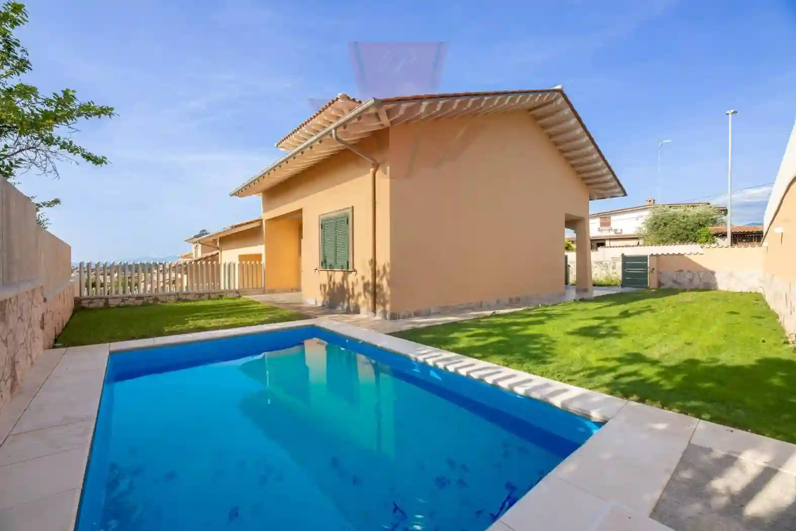 Villa - foto 2