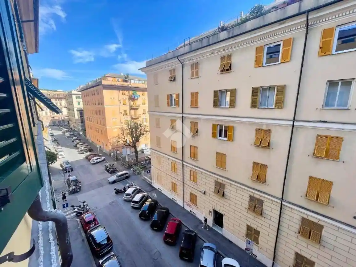 Appartamento in vendita a Genova