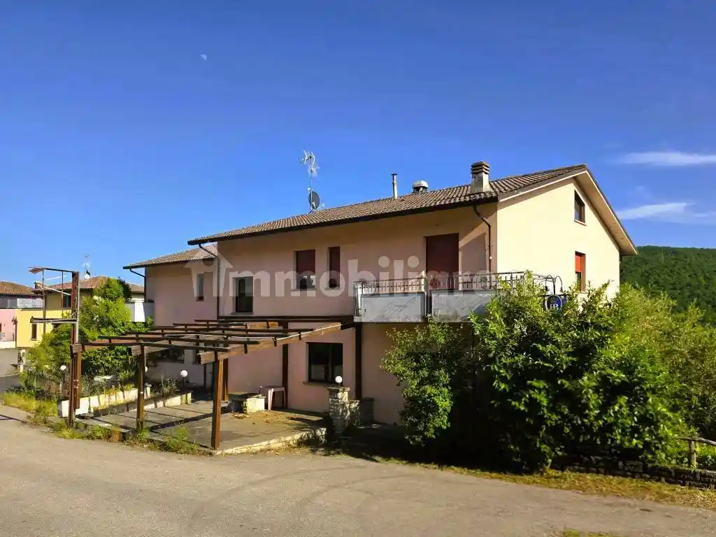 Palazzo - Edificio in vendita a Pieve Santo Stefano