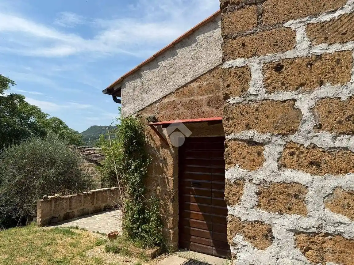 Rustico - Casale in vendita a Bomarzo