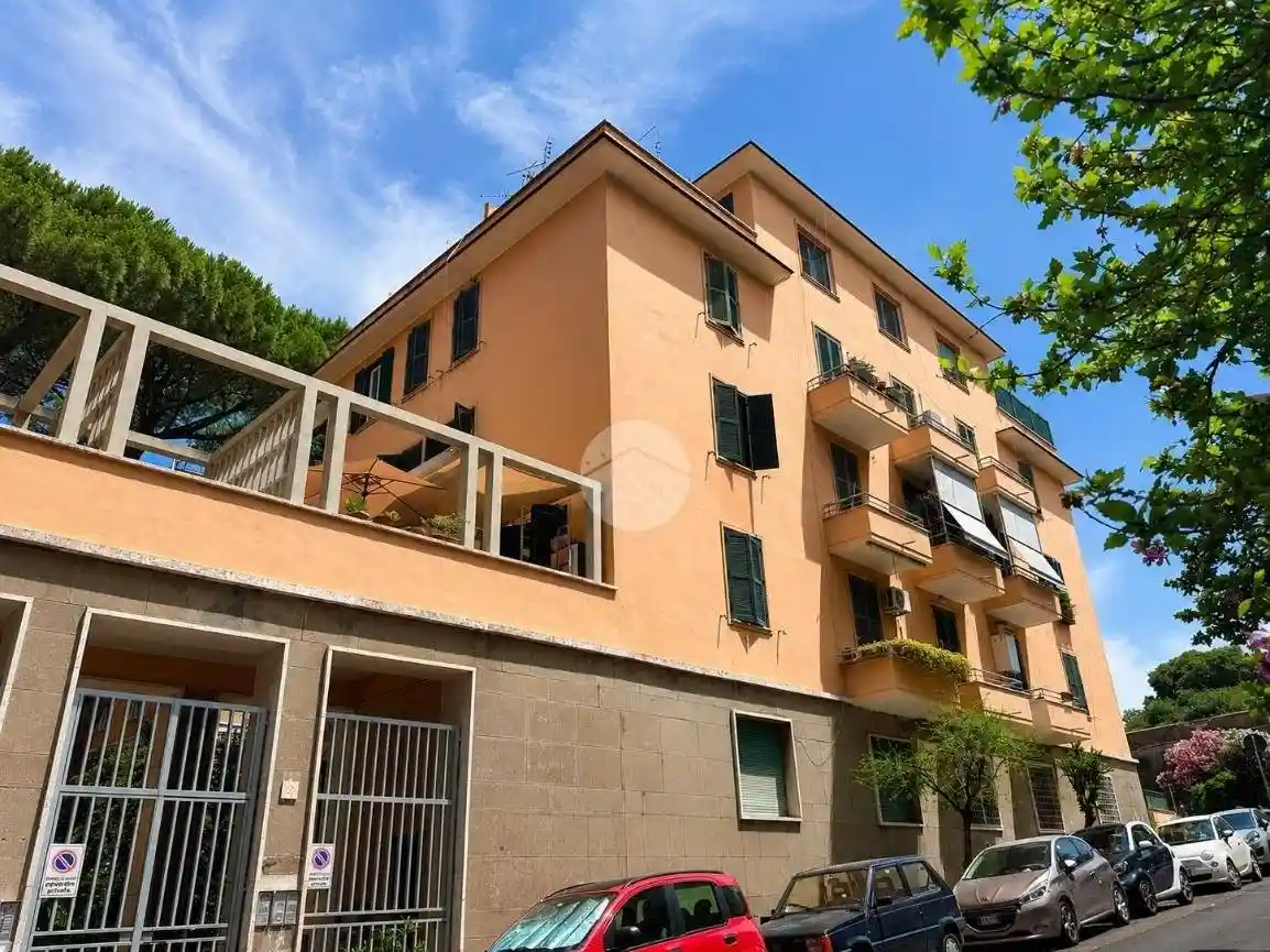 Appartamento in vendita a Roma