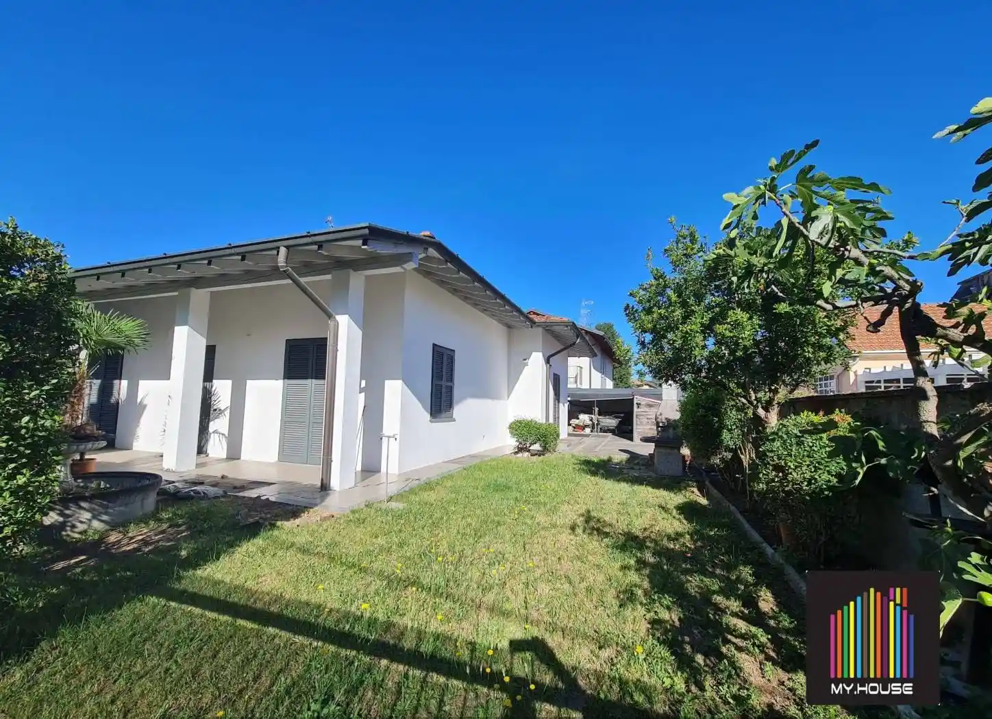 Villa in vendita a Lonate Pozzolo