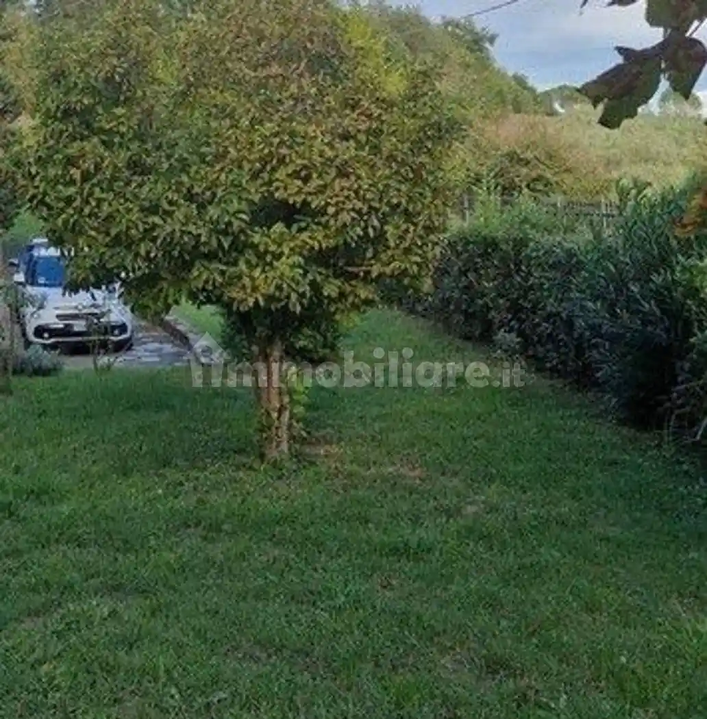 Villa in vendita a Carmignano