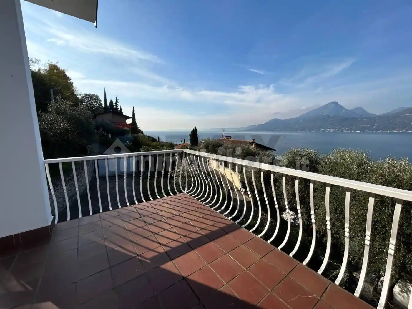 Villa in vendita a Brenzone sul Garda