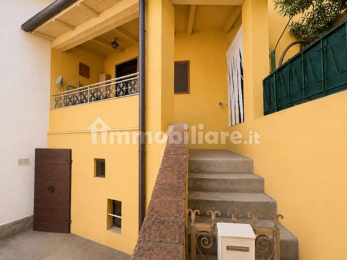 Casa indipendente in vendita a Arezzo