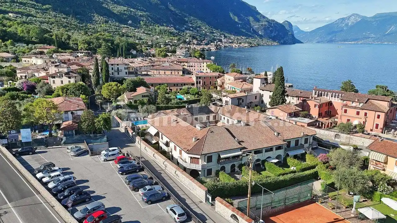 Appartamento in vendita a Gargnano