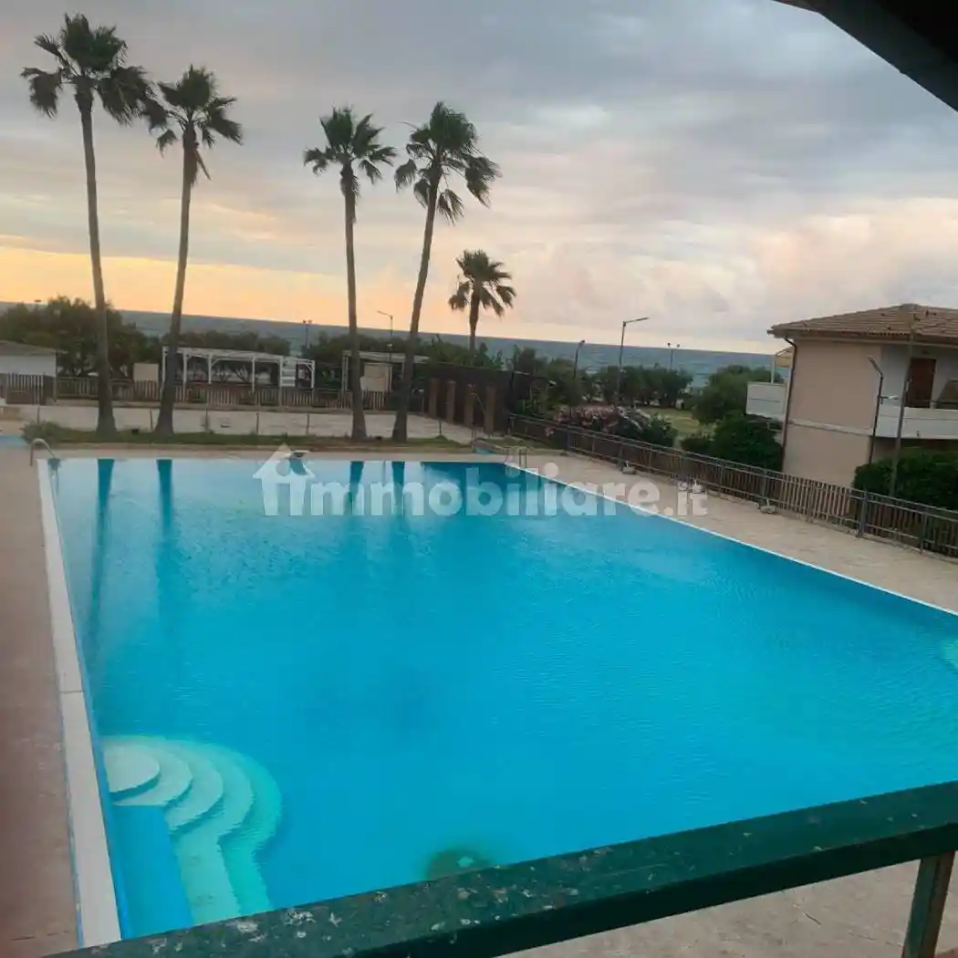 Villetta a schiera in vendita a Campofelice di Roccella