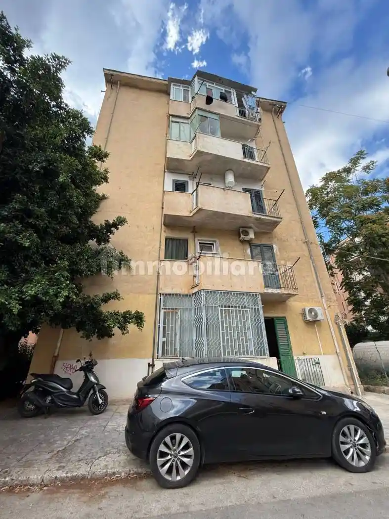 Appartamento in vendita a Palermo