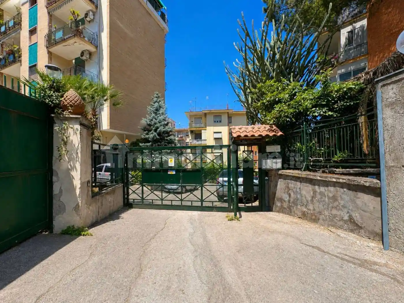 Appartamento in vendita a Napoli