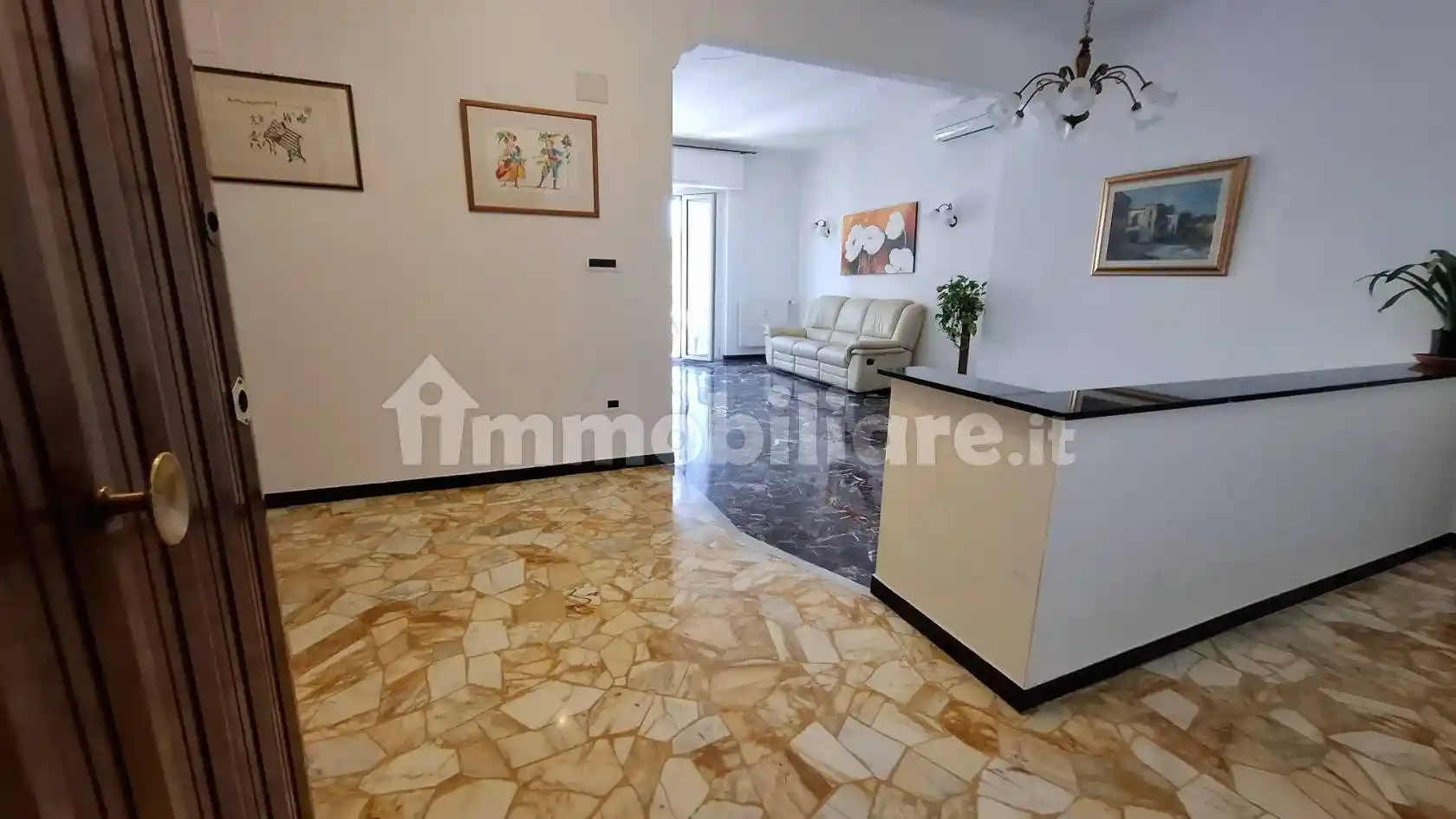 Appartamento in vendita a Genova