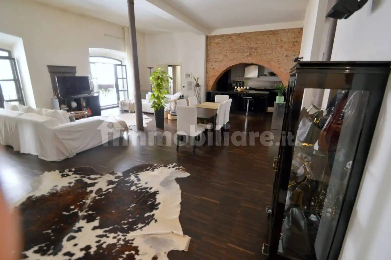 Appartamento in vendita a Pavia