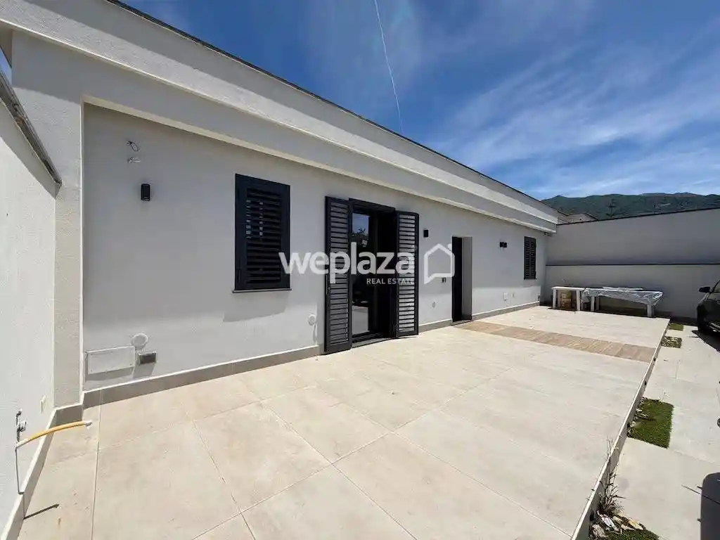 Villa in vendita a Pollena Trocchia