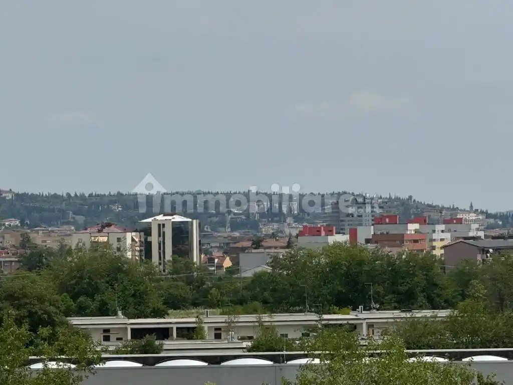 Appartamento in vendita a Verona