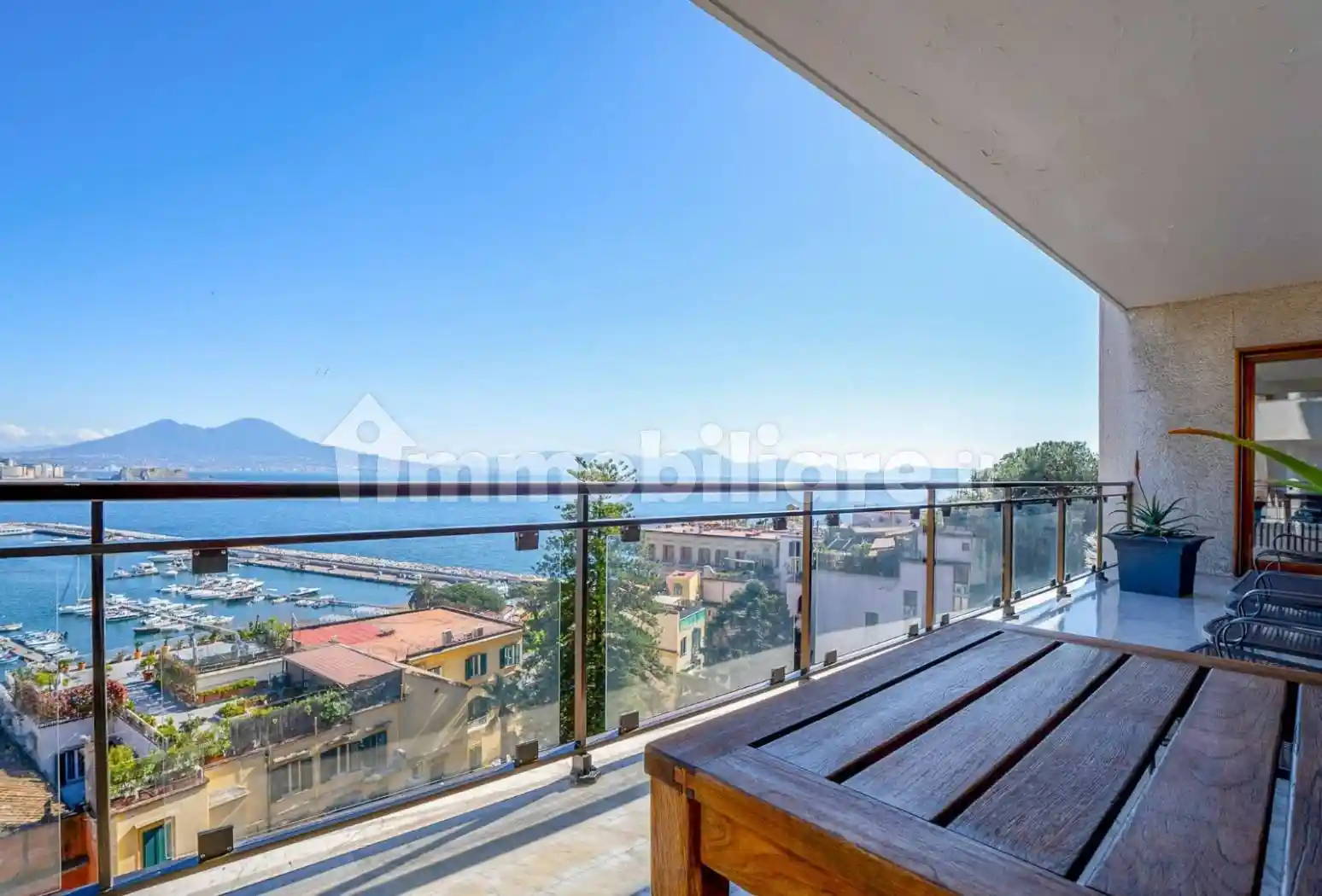 Appartamento in affitto a Napoli
