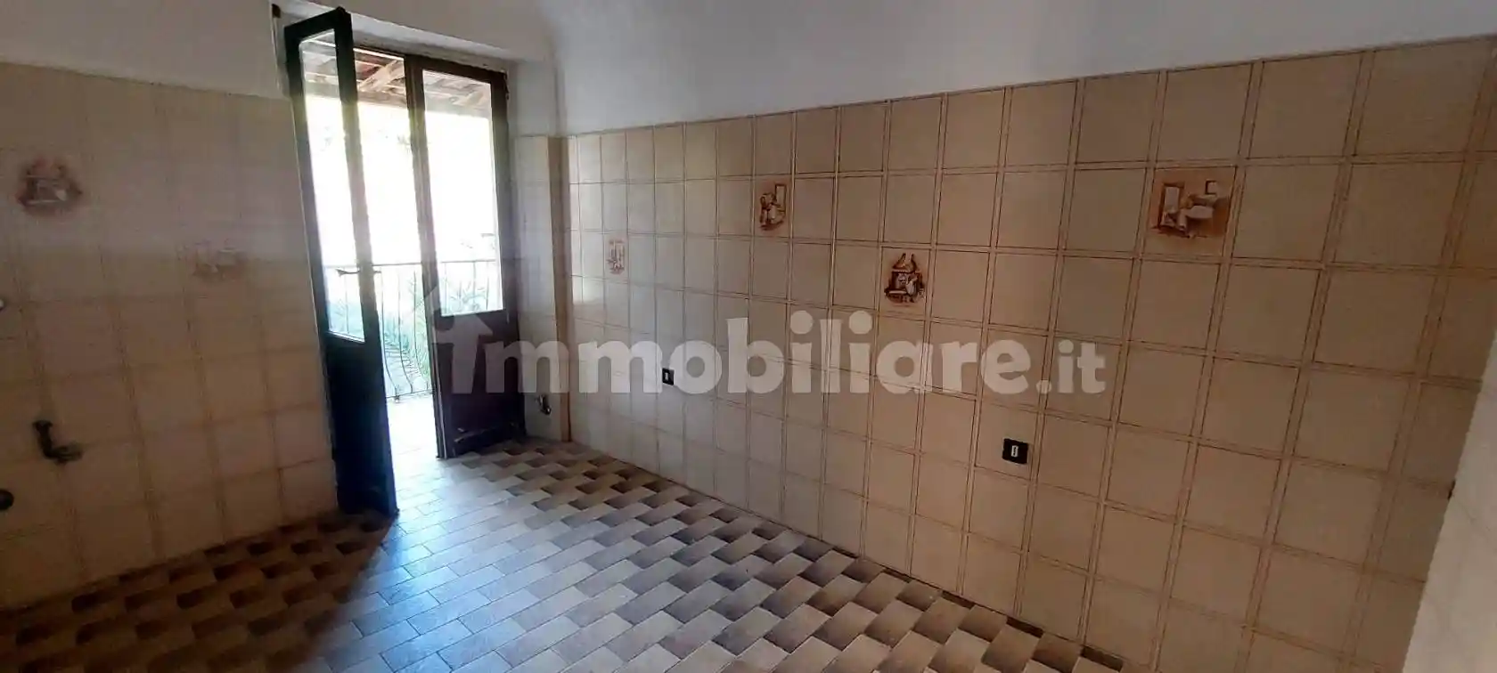 Appartamento in vendita a Imperia