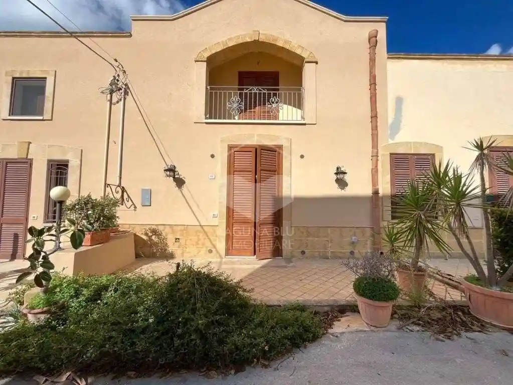 Casa indipendente in affitto a Marsala