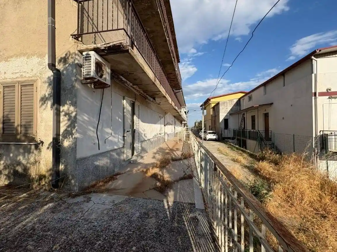 Casa indipendente in vendita a Sellia Marina