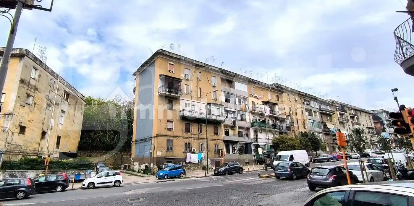 Appartamento in affitto a Napoli