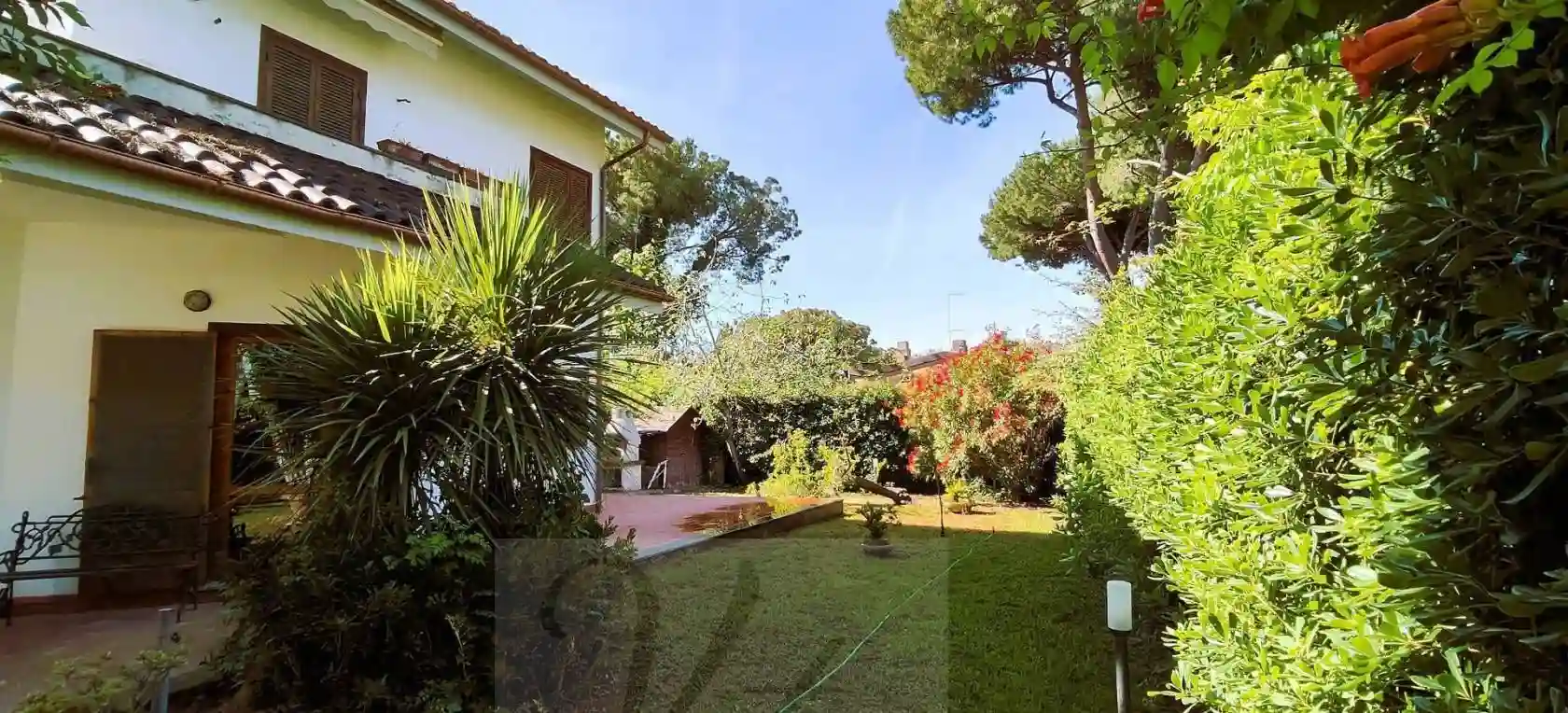 Villa - foto 2