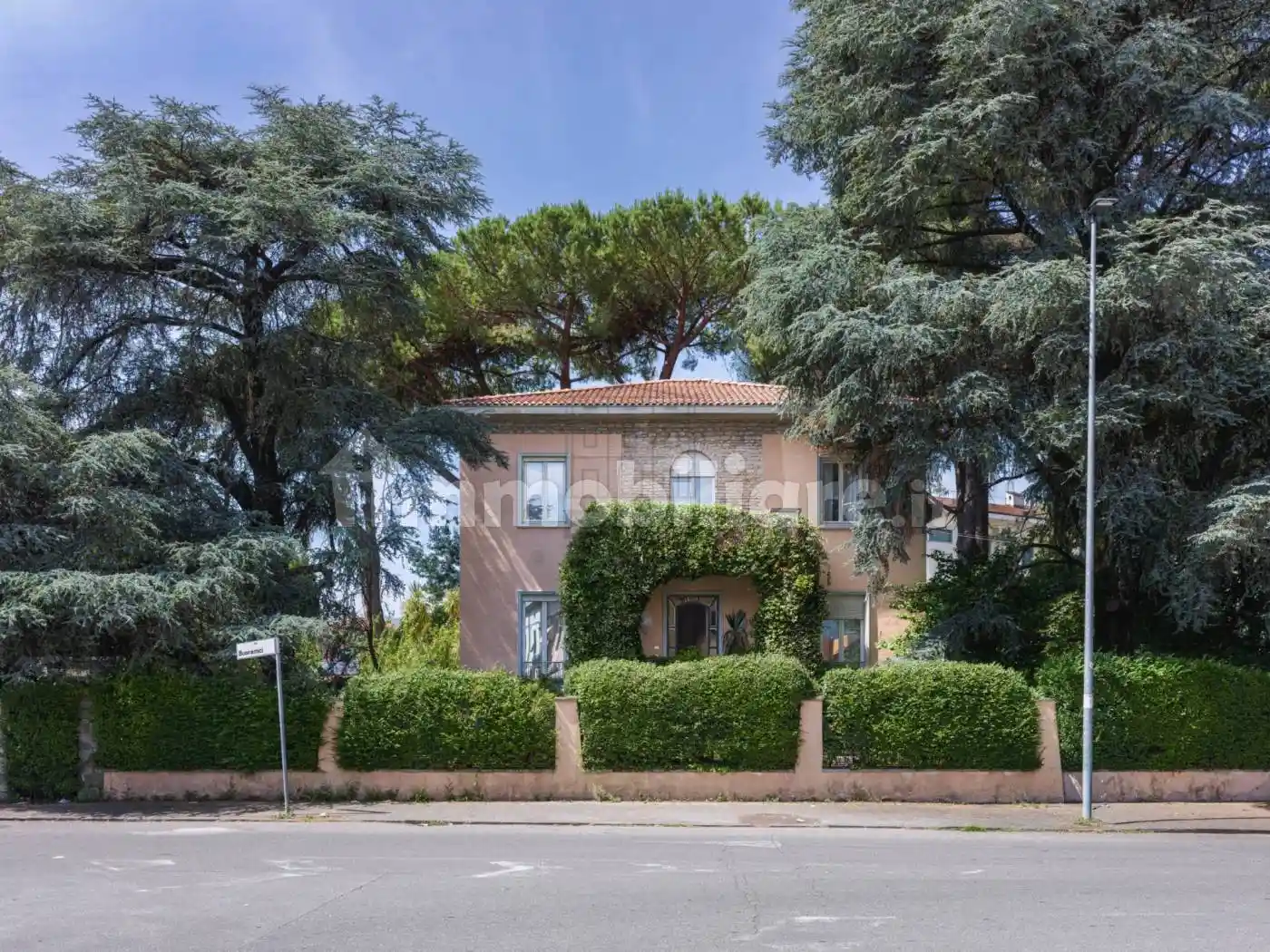 Villa in vendita a Lucca