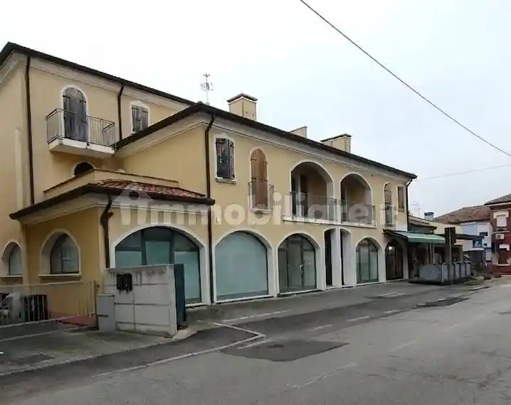 Appartamento in vendita a Gavello