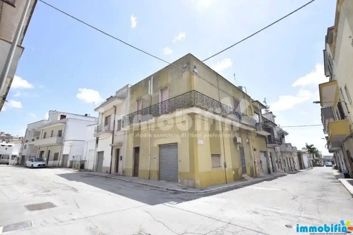 Appartamento in vendita a Oria