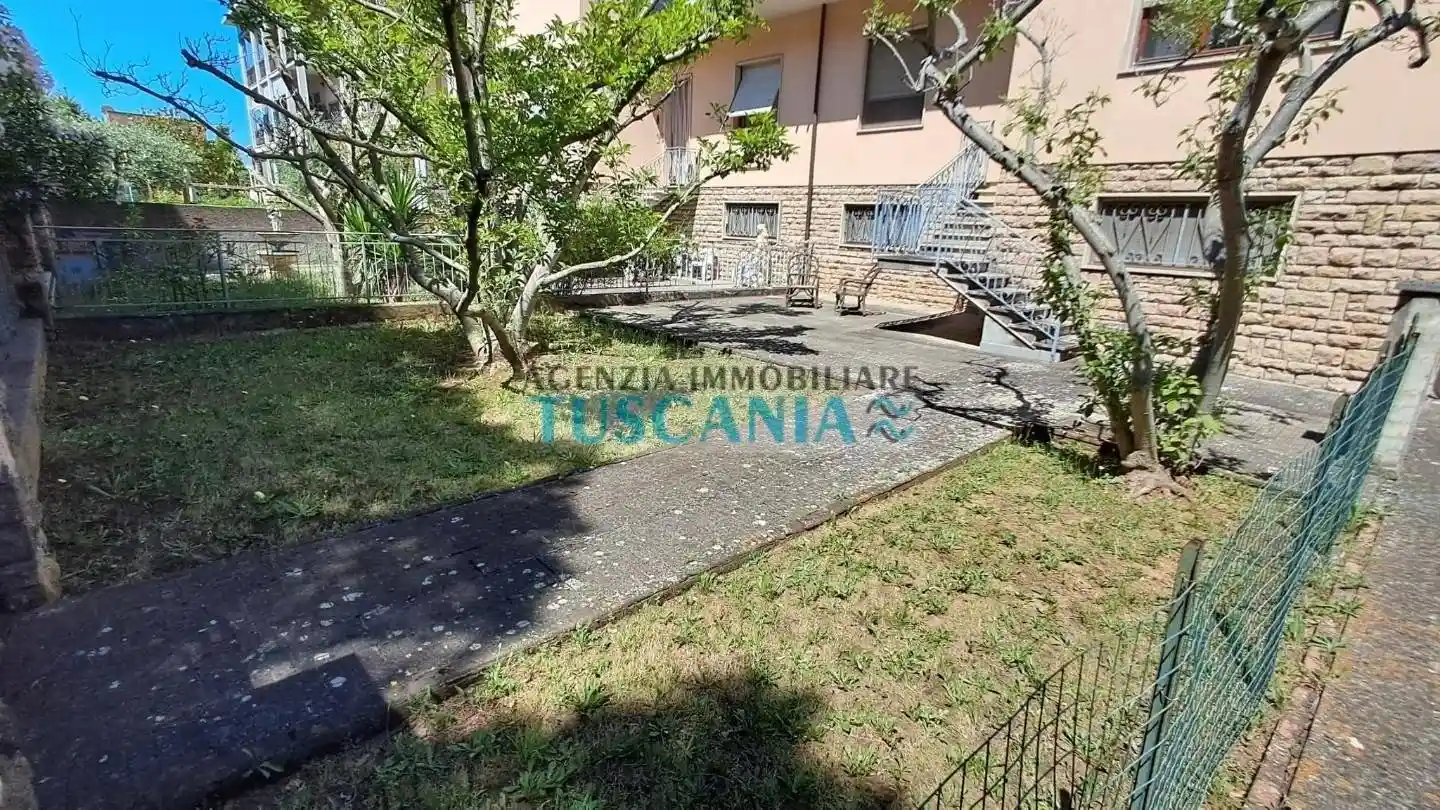 Villetta a schiera in vendita a Cecina