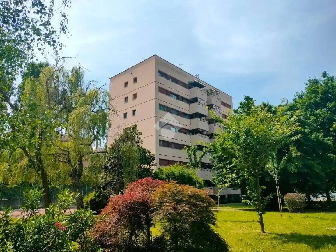 Appartamento in vendita a Cesano Boscone