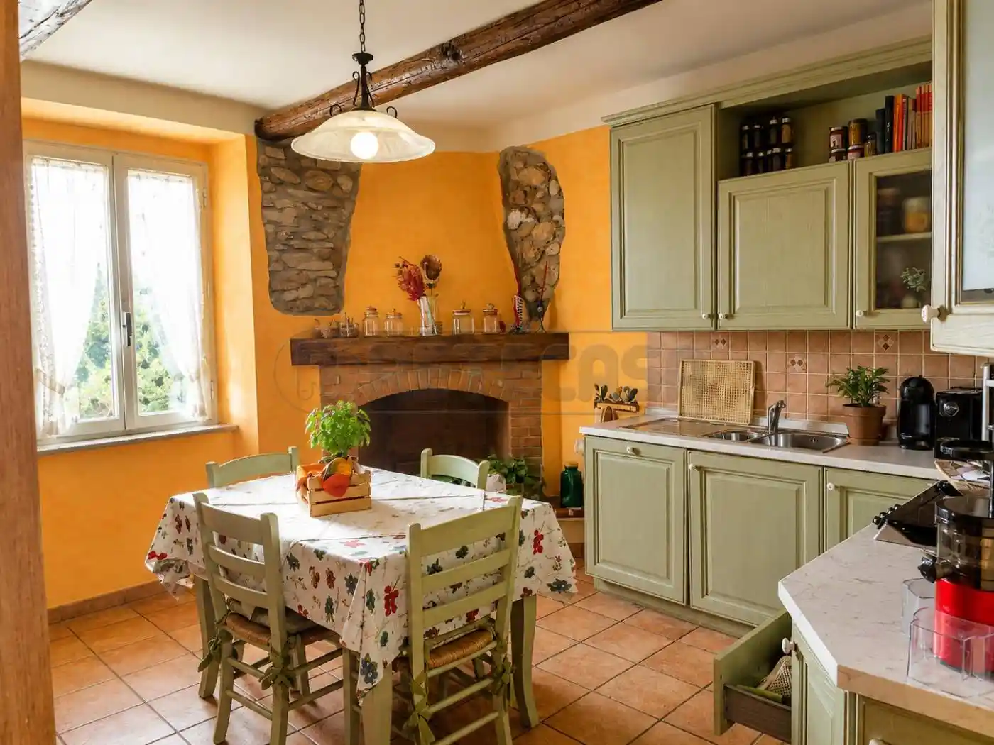 Casa indipendente in vendita a Massa