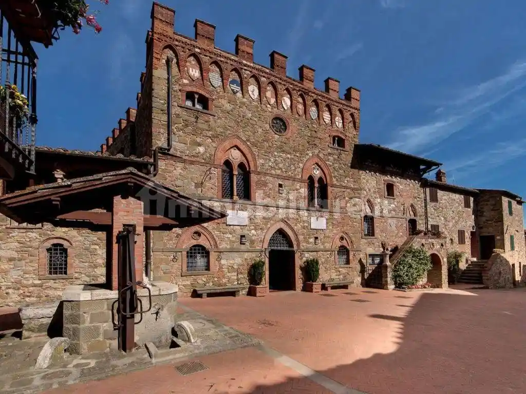 Rustico - Casale in vendita a Bucine