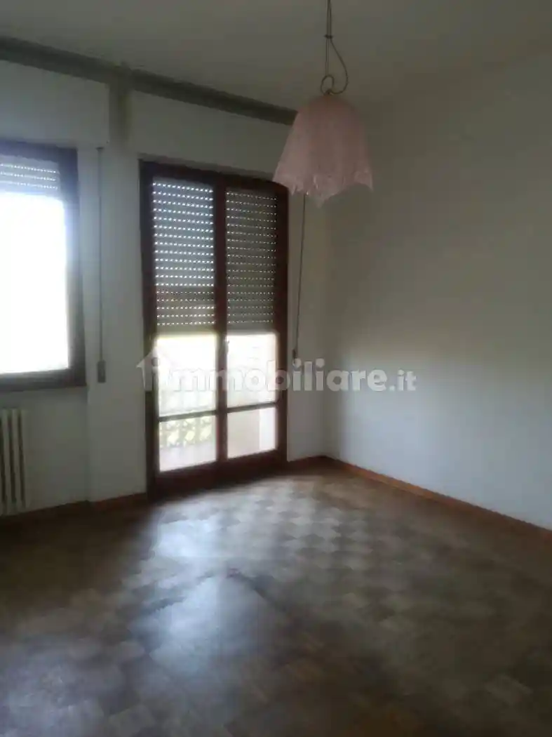 Appartamento in vendita a Falconara Marittima