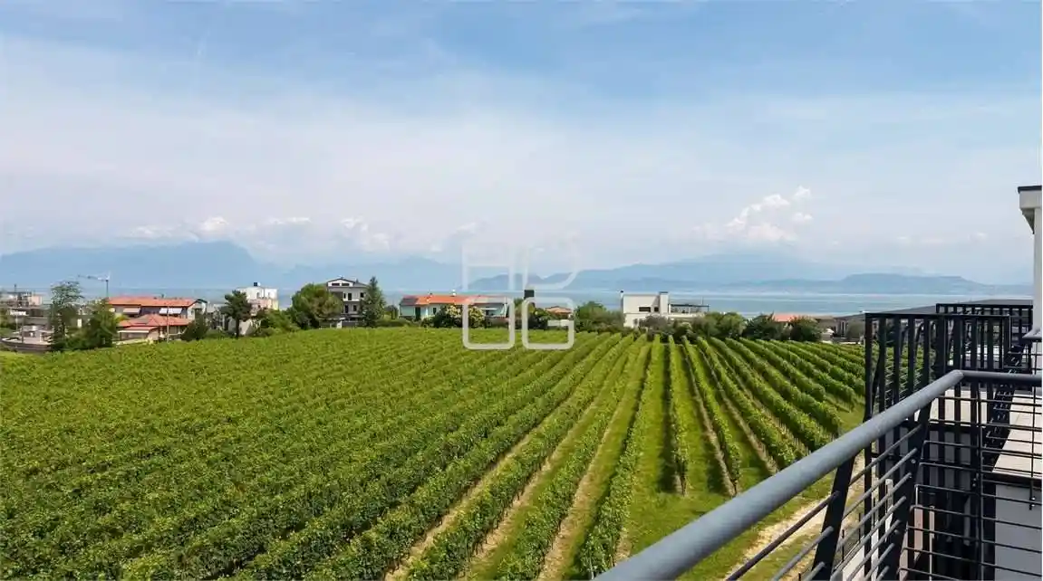 Appartamento in vendita a Peschiera del Garda
