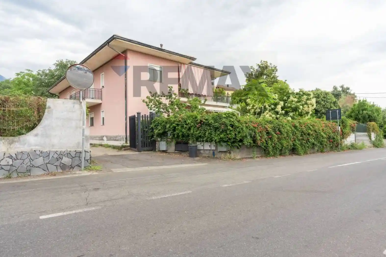 Appartamento in vendita a Zafferana Etnea