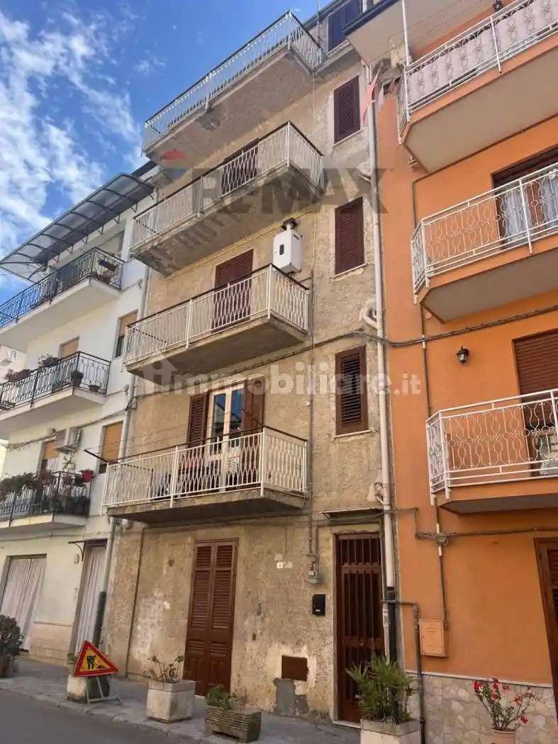 Casa indipendente in vendita a Marineo