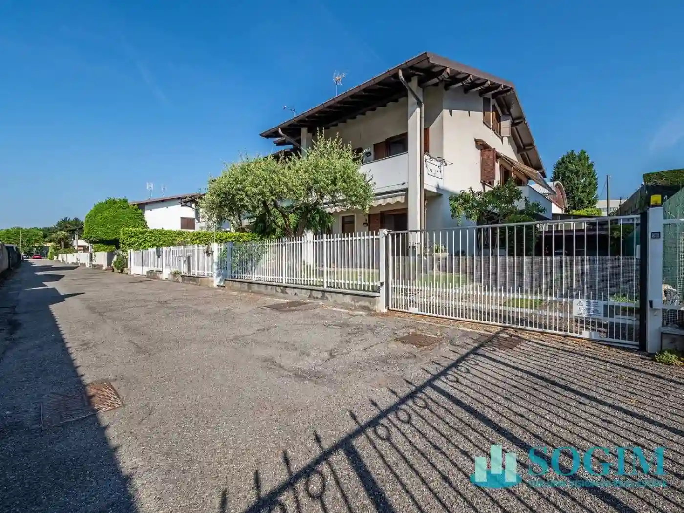 Villa - foto 2