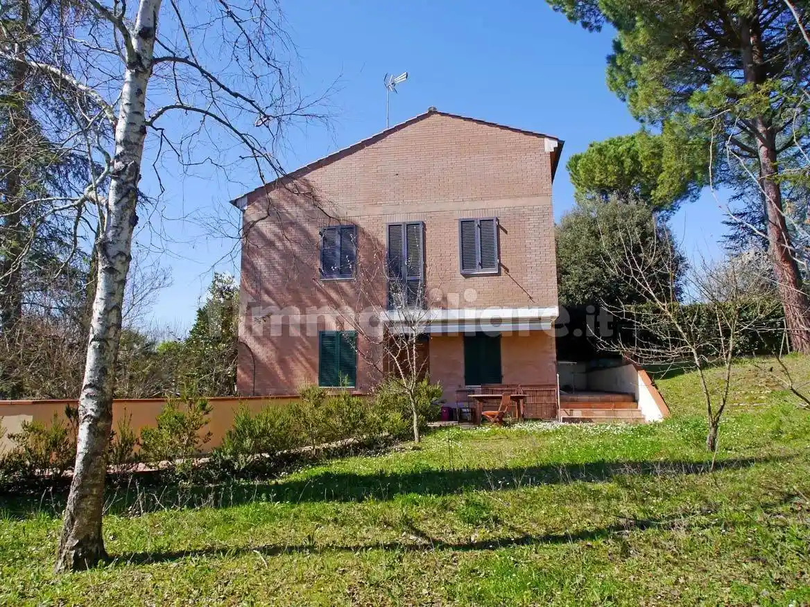 Villa in vendita a Castelnuovo Berardenga