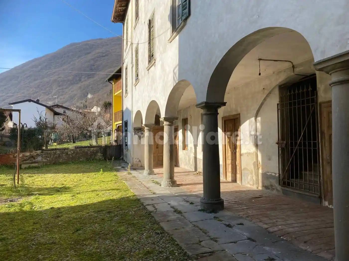 Palazzo - Edificio in vendita a Ranzanico