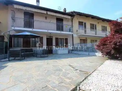 Villa in vendita a Pralormo