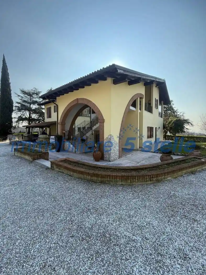 Rustico - Casale in vendita a Sarego