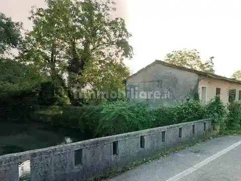 Rustico - Casale in vendita a Cordenons