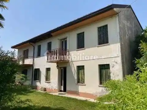 Rustico - Casale in vendita a Cordenons