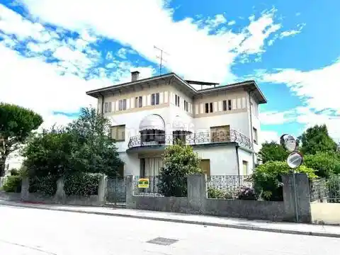 Villa in vendita a Cordenons