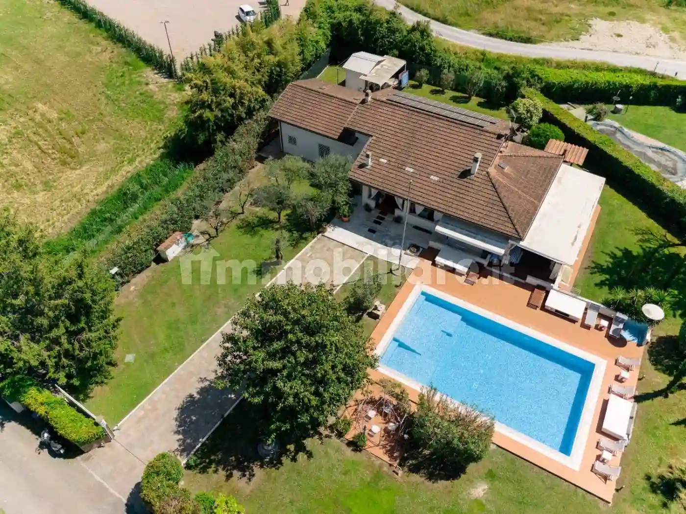 Villa - foto 2