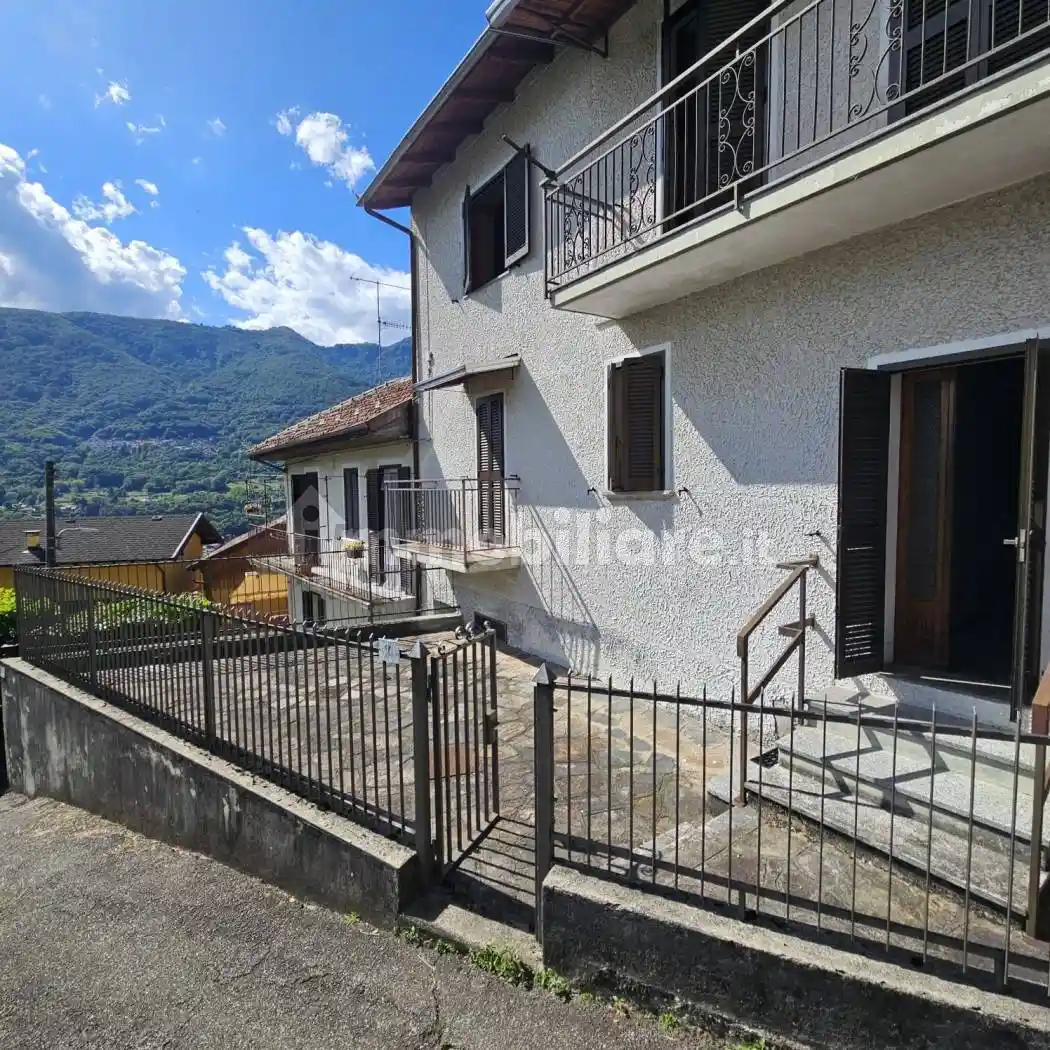 Rustico - Casale in vendita a Gravellona Toce