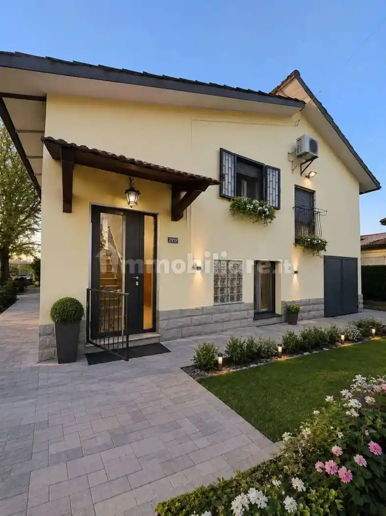 Villa in vendita a Castel San Pietro Terme