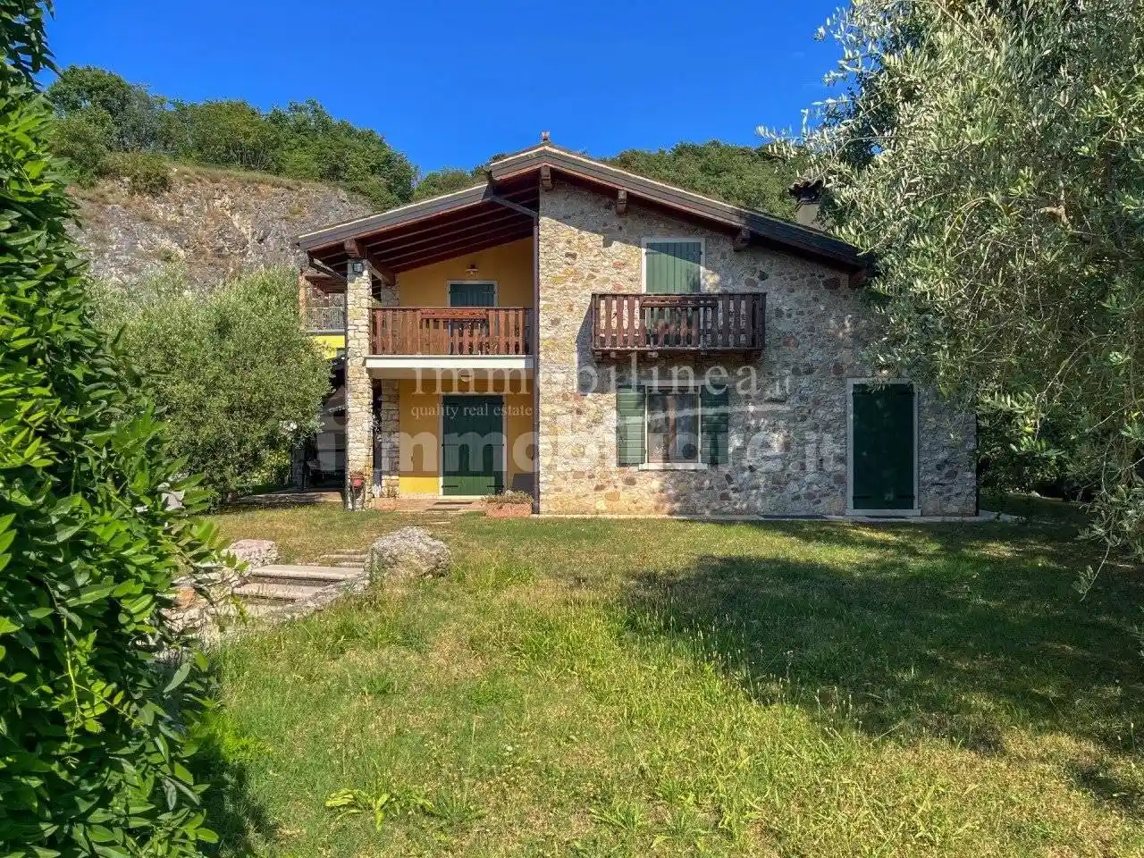 Villa in vendita a Torri del Benaco