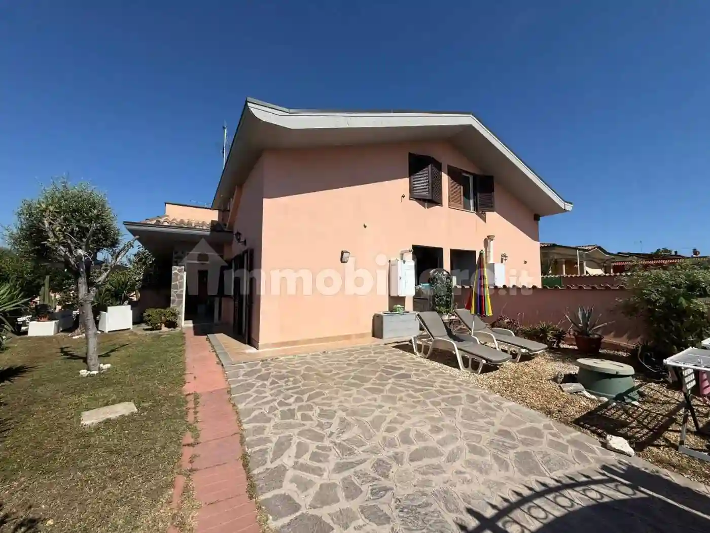 Villa - foto 2