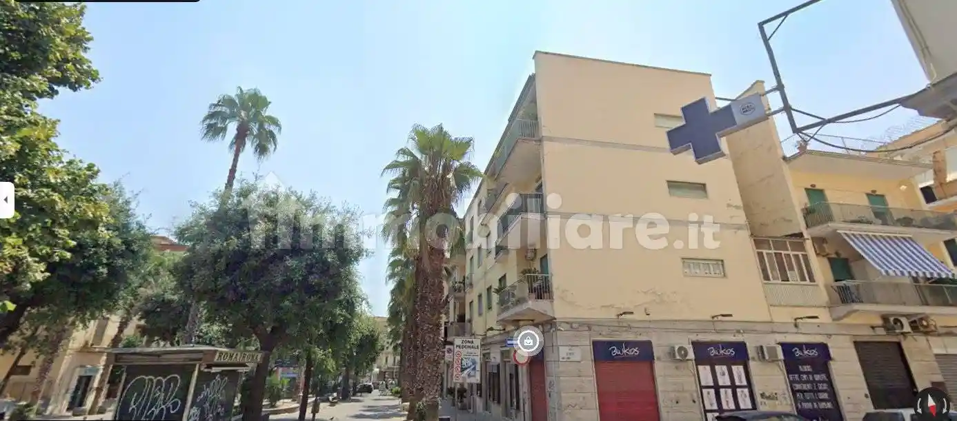 Appartamento in vendita a Napoli
