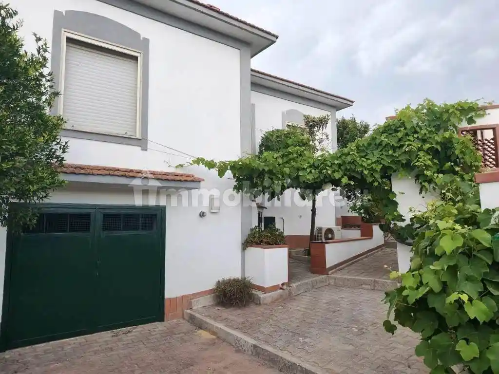 Villa in vendita a Giugliano in Campania